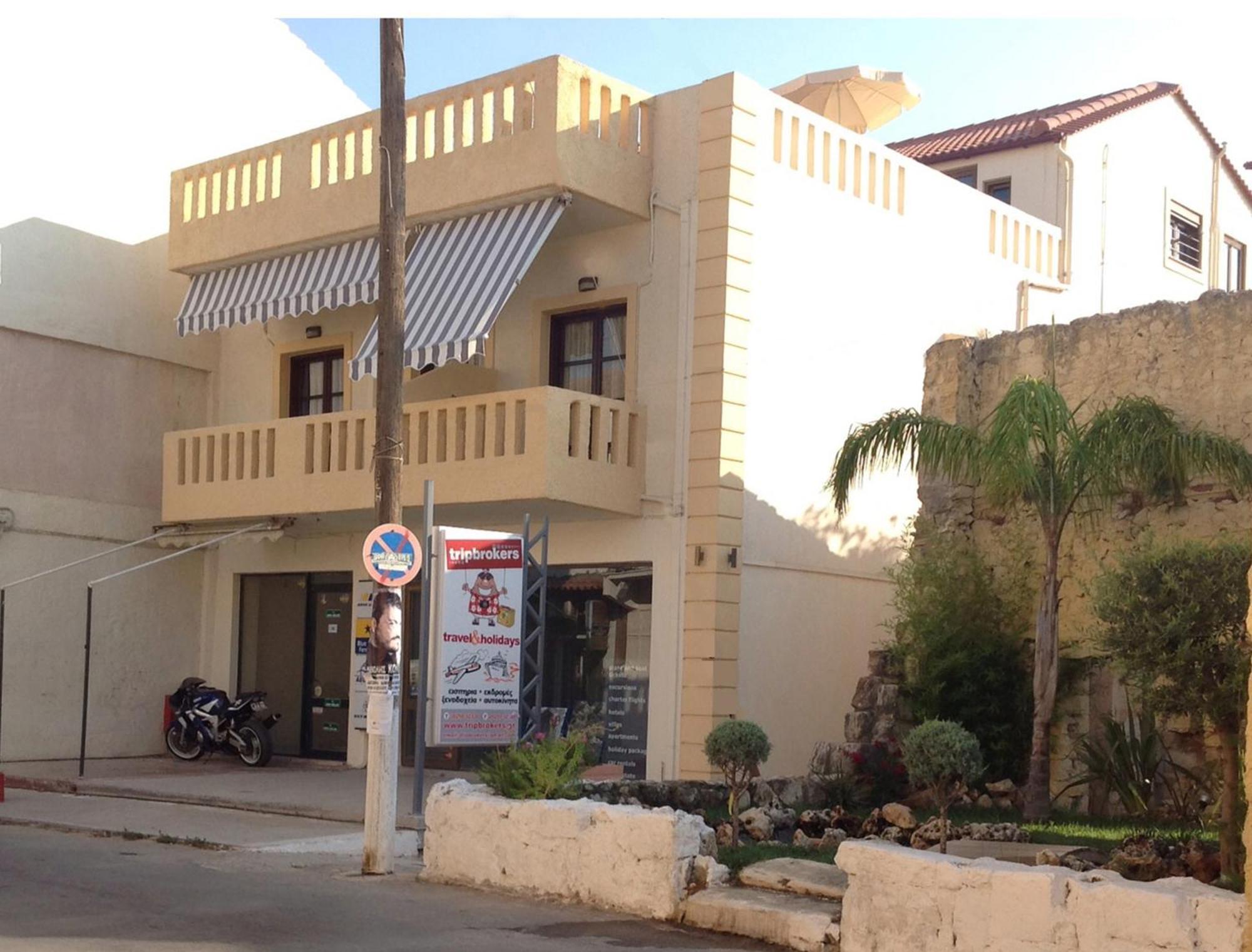 קליבס Asterias Studios & Apartments מראה חיצוני תמונה