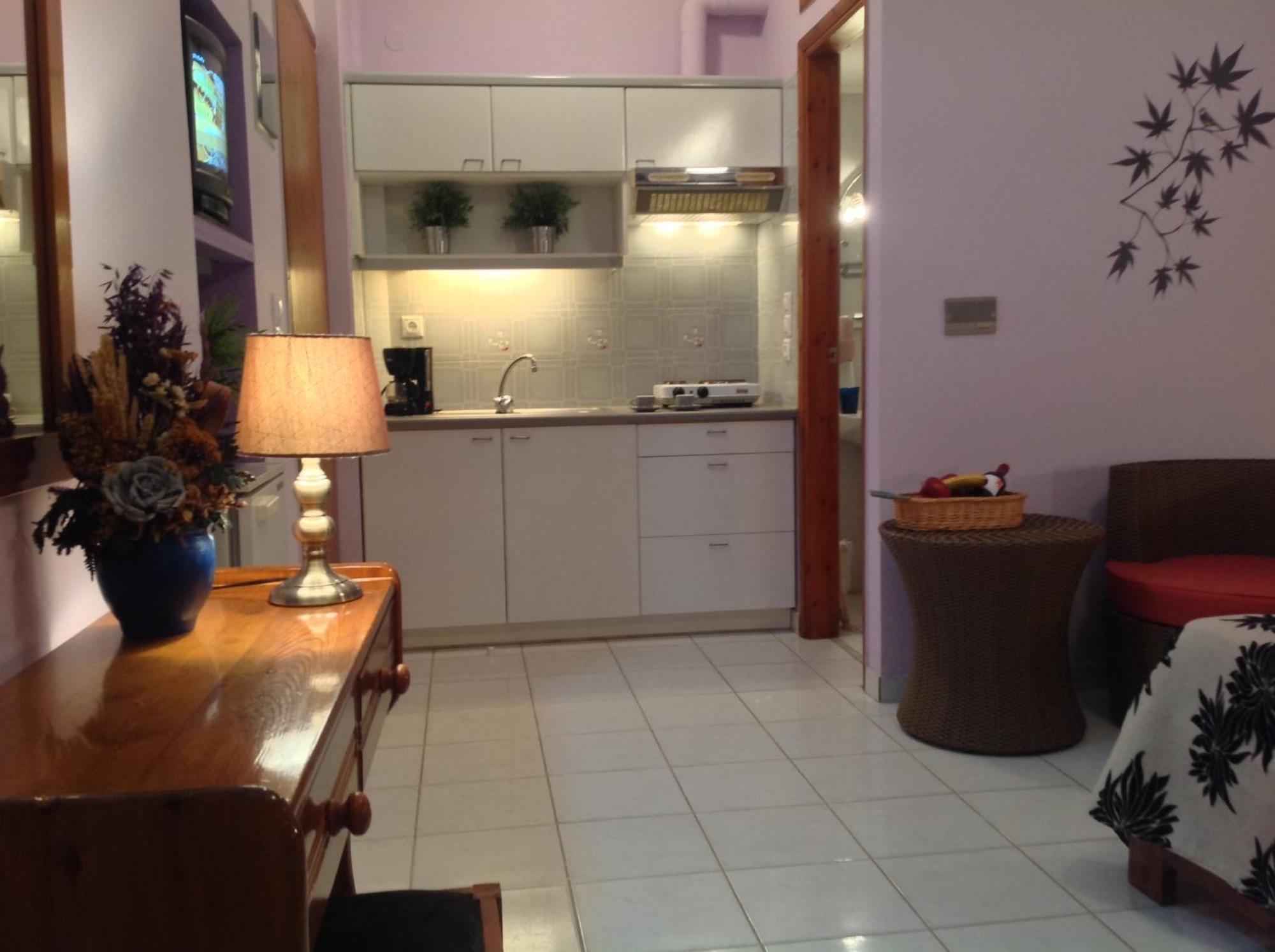 קליבס Asterias Studios & Apartments מראה חיצוני תמונה