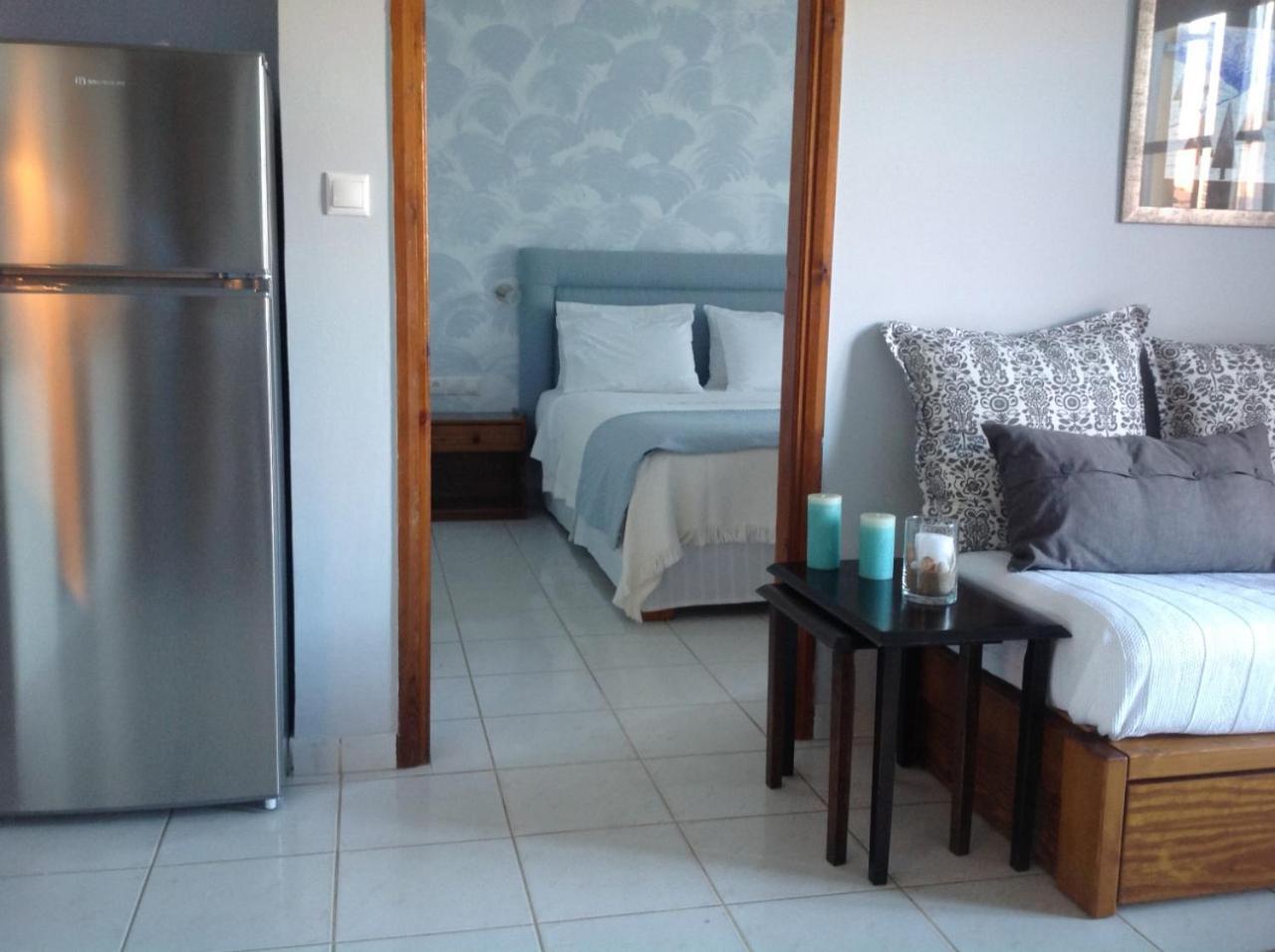 קליבס Asterias Studios & Apartments מראה חיצוני תמונה